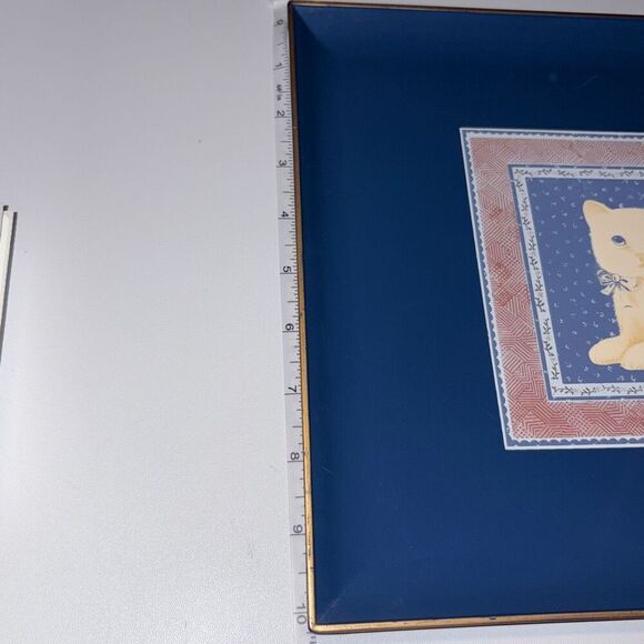 Metal  Decorative Tray with White Cat - Picture 7 of 11